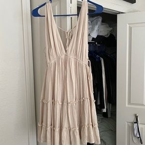 Low V-Cut Sun Dress